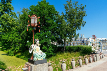 Автобусная экскурсия в Пушкин: Екатерининский дворец и Янтарная комната