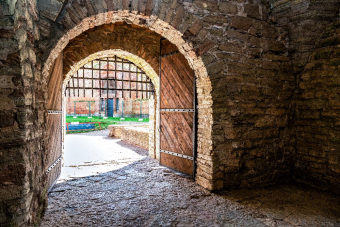 Экскурсия в крепость Орешек на «Метеоре» из Петербурга