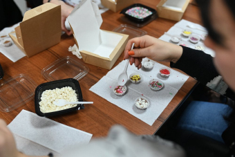 Два мастер-класса: «Шоколадные конфеты» и «Угадай аромат»