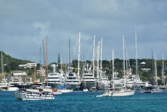 Морская прогулка на роскошной яхте Princess из морпорта Сочи