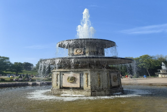 Петергоф: Экскурсия-квест по Нижнему парку «Помоги Тритону»