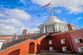 Петропавловская крепость: цитадель, тюрьма, усыпальница в мини-группе