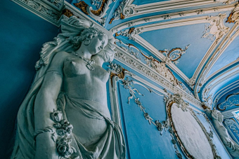 Питер с высоты: крыши, дворы и парадные в мини-группе