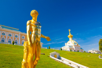 Блистательный Петергоф: дворцы и парк с фонтанами