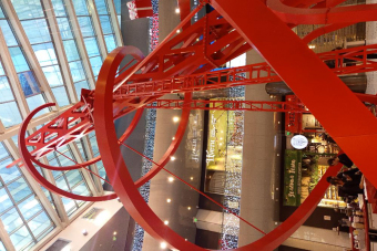 К небоскрёбам Москвы-Сити по зимней реке + кофе на уровне облаков