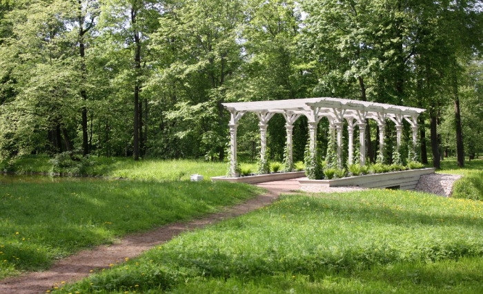 Александрия — уединенная резиденция Петергофа