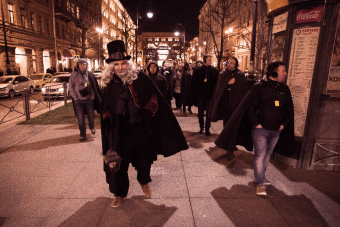 Узнайте тайны хранителей Санкт-Петербурга с фонарщиком Фаролеро