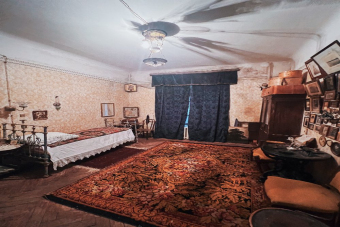 Комбо-тур по дворам и парадным. Квартира Довлатова