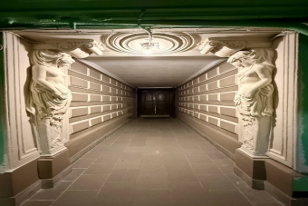 Дворы и парадные: легендарная квартира в доме Бака и секреты Чернышевской