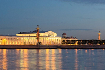 Индивидуальная экскурсия по вечернему Петербургу на микроавтобусе