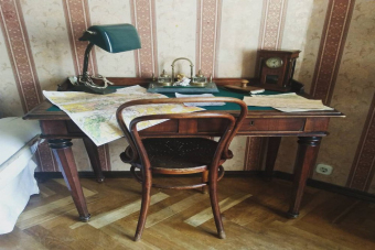 Экскурсия в «официальную» квартиру Сталина