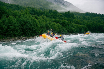 Водное приключение в горах: рафтинг по реке Мзымта!