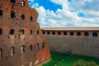 Экскурсия в крепость Орешек на «Метеоре» из Петербурга