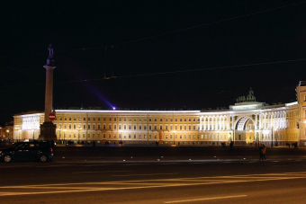 Разводка мостов и Санкт-Петербург из окна автобуса