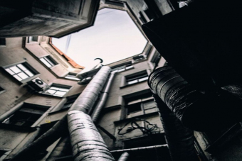 Приватная прогулка по неочевидным улицам Васильевского, дворам и парадным