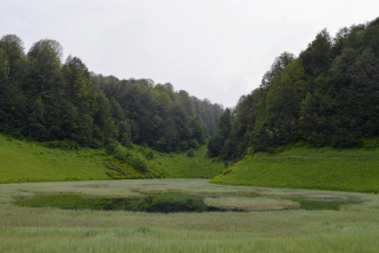Пеший подъём на Хмелёвские озёра через водопад Кейва