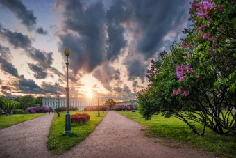 Обзорная по городу с экскурсией в Эрмитаж