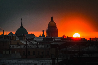 Петербург с высоты: крыши, парадные и дворы домов с историей