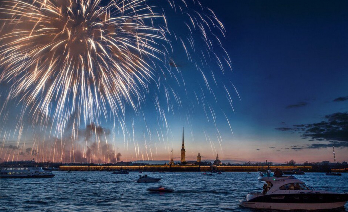 Салют на 9 мая и прогулка по рекам и каналам