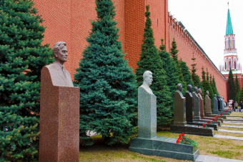 Мавзолей Ленина и Кремлевский некрополь