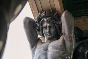 Индивидуальная экскурсия по Эрмитажу: парадные залы и мир искусства