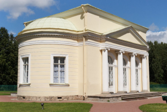 Аудиоэкскурсия в приложении: Загадки Павловского парка