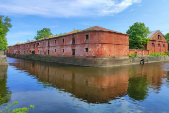 Кронштадт и форт Константин в мини-группе