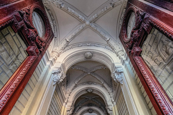 Приключения в Петербурге: романтика крыш и скрытых дворов и парадных