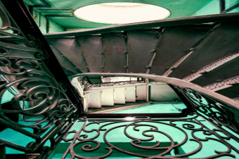 Секретные места Васильевского острова: дворы, парадные и легенды