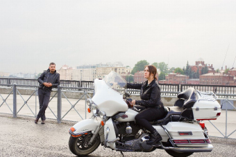 Прогулка на мотоциклах с фотосетом: «Вечерний Ленинград» до 1 ноября