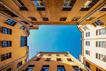 Изнанка Петербурга: доходные дома, дворцы колодцы и подъем на высоту