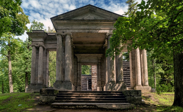 Экскурсия в Гатчину: история и тайны дворца