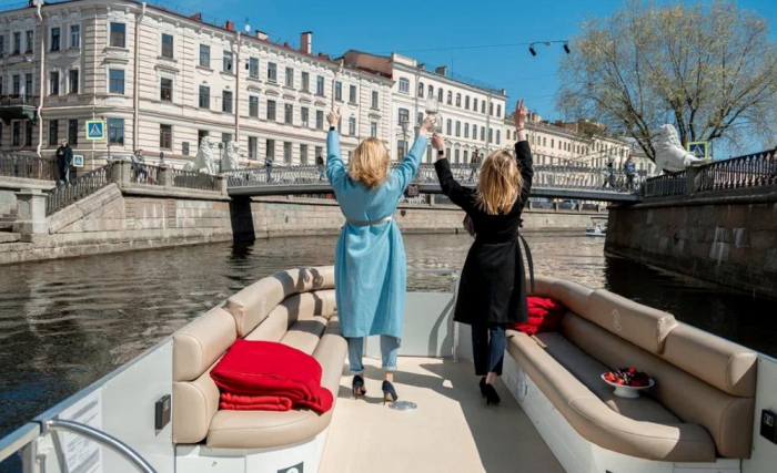 На катере по рекам и каналам Санкт-Петербурга