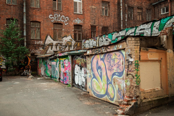 Аудиоэкскурсия: фантастические фасады и дворы Петроградки